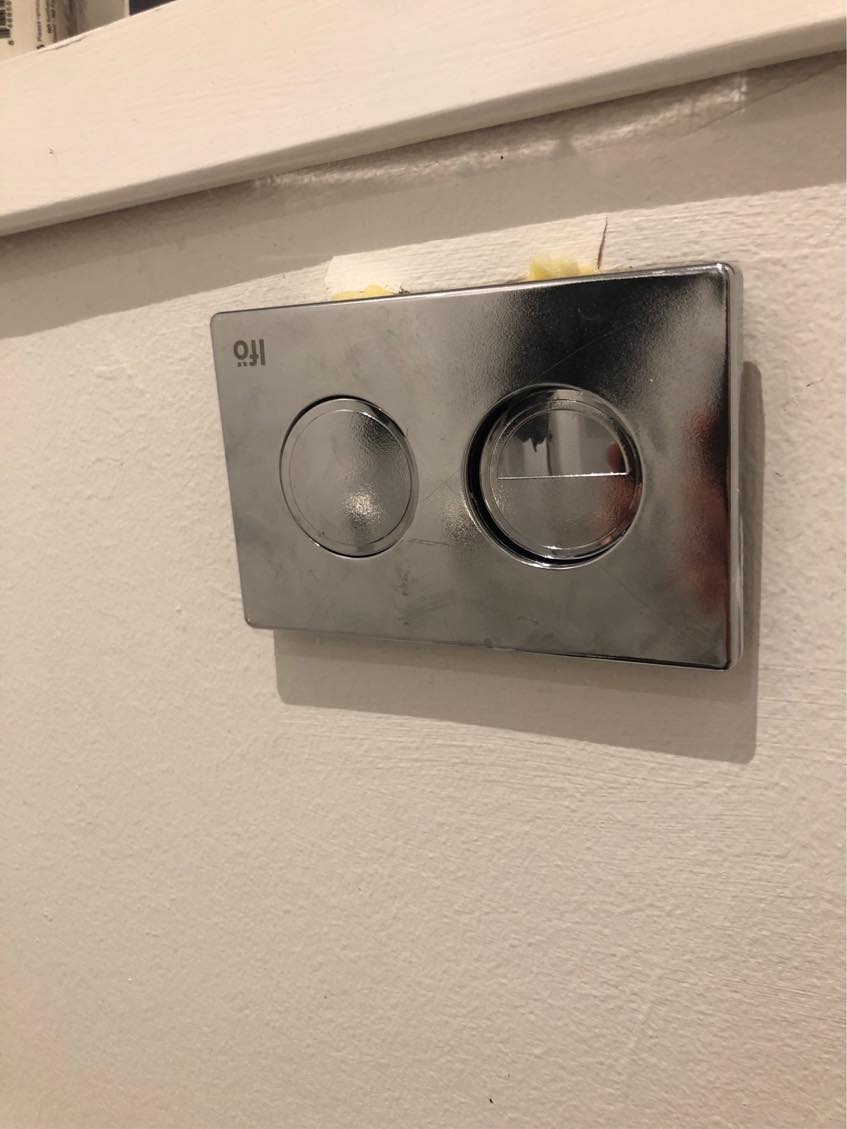 Hjælp til at reparere skylleknap