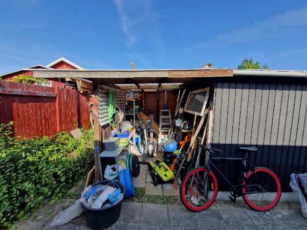 Låge/skydedør til haveskur