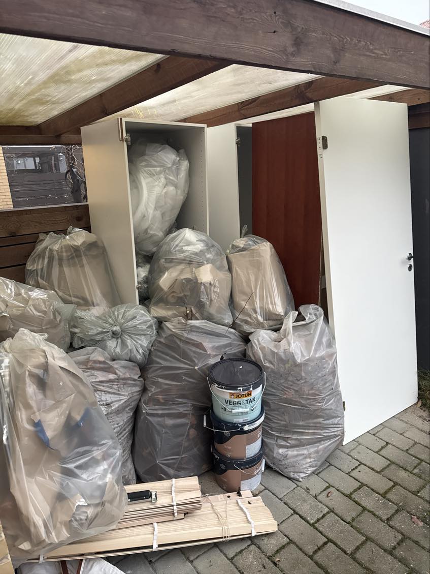 Afhentet skrald til genbrugspladsen