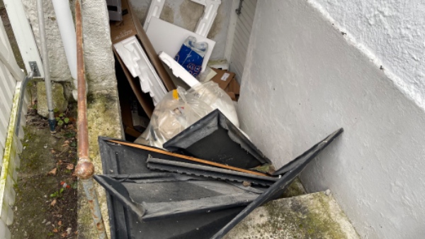 Fjerne blandet affald