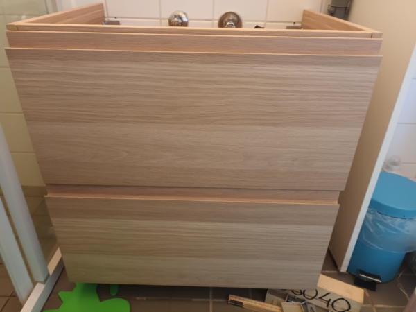 Montering af vask og skab