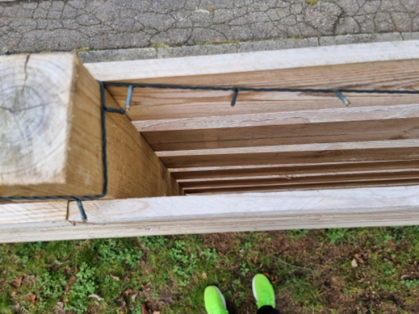 Plankeværk skal males på begge sider