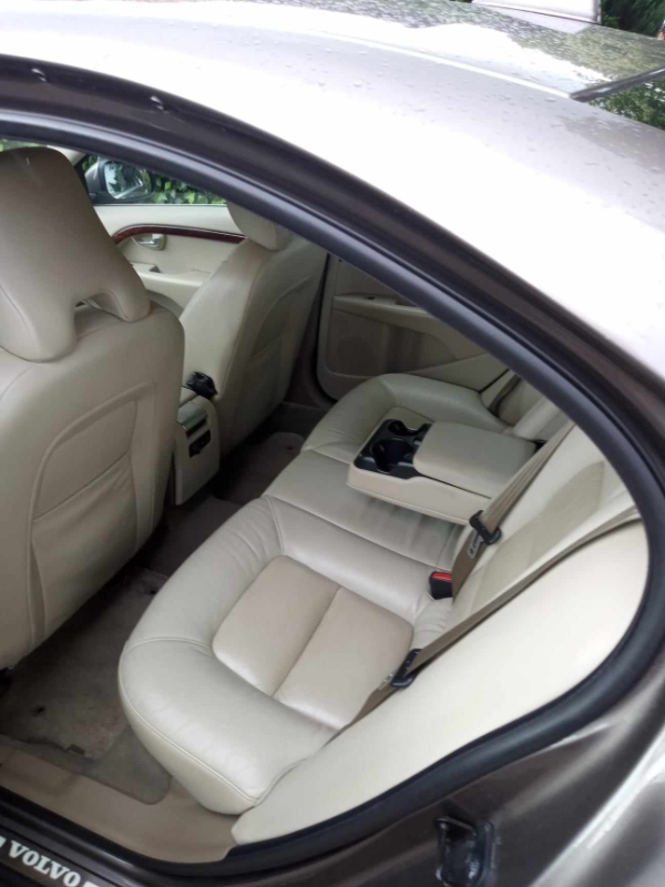 Rep af Volvo s 80 årgang 2006