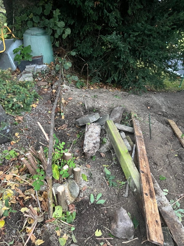 Bortkørsel haveaffald og fjerne lille rod/hegn