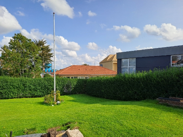 Klipning af hæk inderside