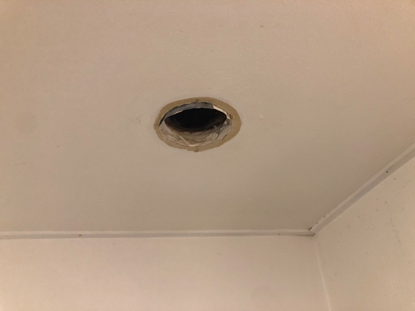 Udskift håndvask+underskab, bruser og udsugningsventil