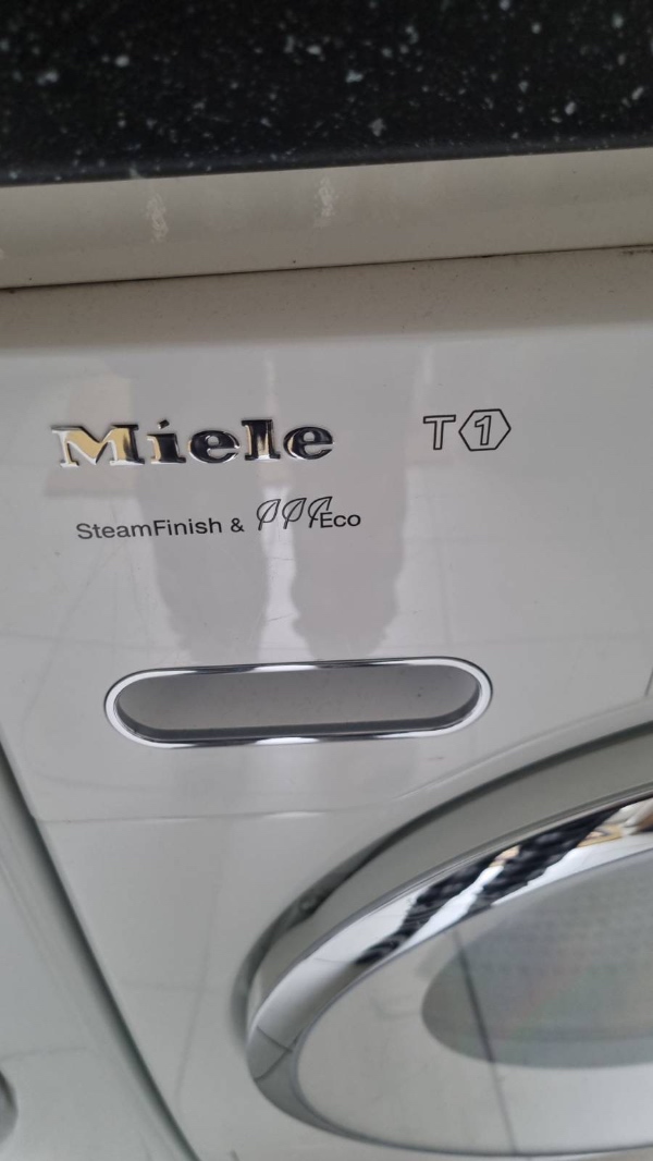 Tørretumbler - der siger rens filter, har selv forsøgt - og så kan den køre 10 min