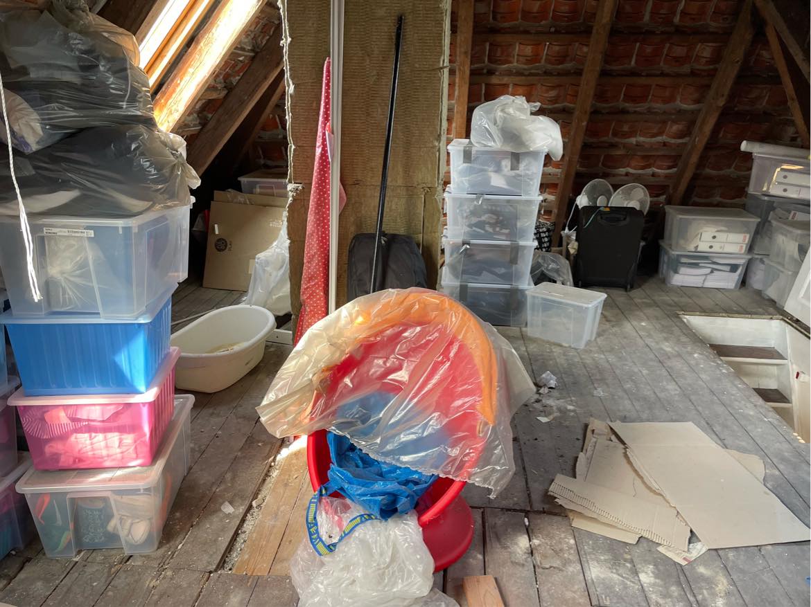 Hjælp t at tømme loft