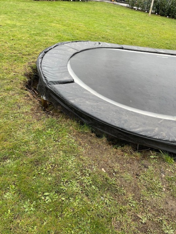 Reparation af trampolin