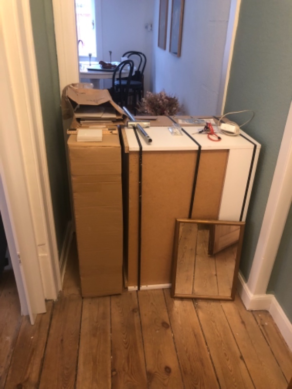 Ophænge et badeværelsesmodul op på væg