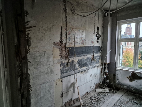 Tilslutning af vandrør i bad og køkken