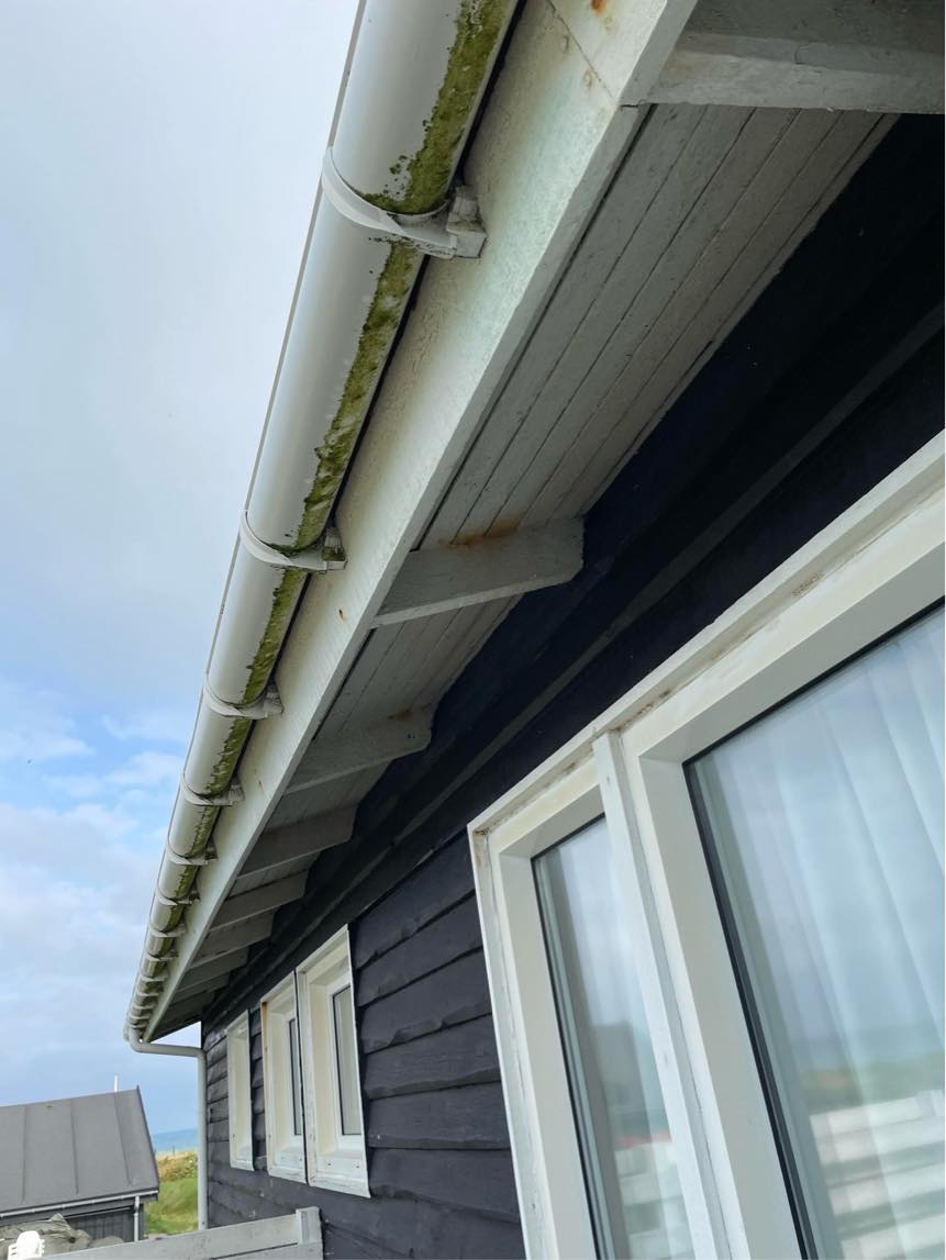 Maling af udhæng på sommerhus
