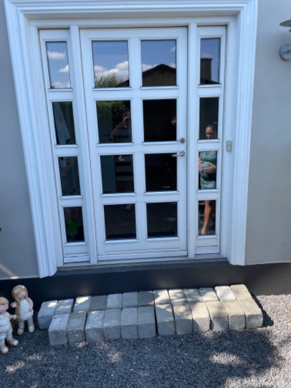 Der skal etableres 3 trapper på 2-3 trin