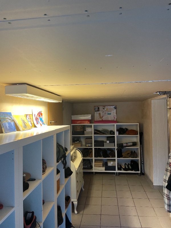 Filtsning / Maling af vægge og lofter i kældergang