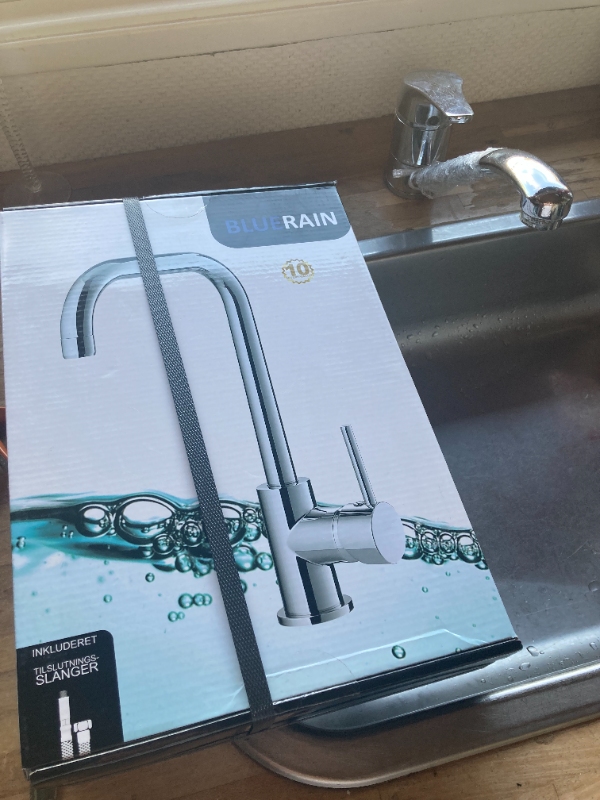 udskiftning af blandingsbatteri/vandhane i køkken