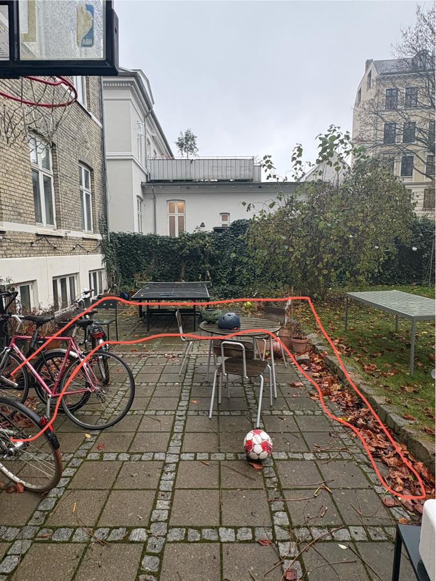 Beskæring af træ / bladeopfejning / genbrugsplads