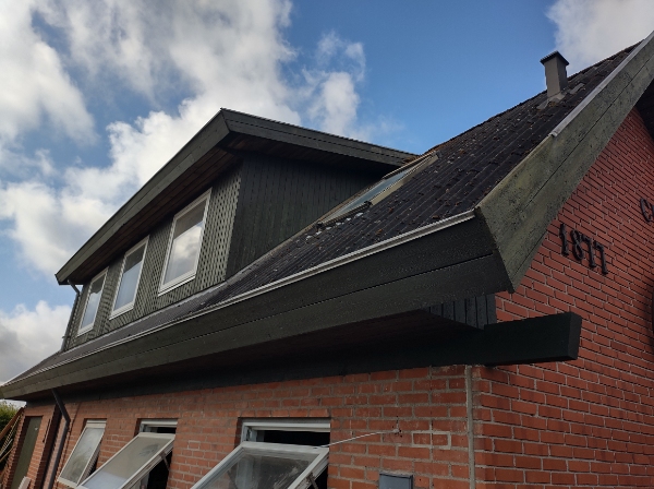 Skift facade (1. Sal)