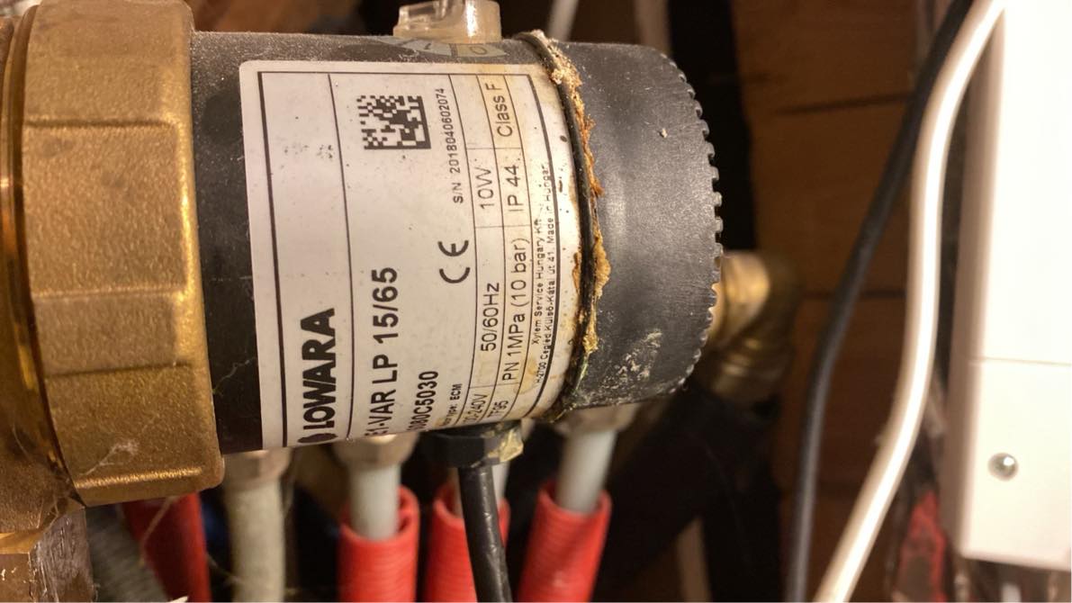 Udskiftning af pumpe til gulvvarme