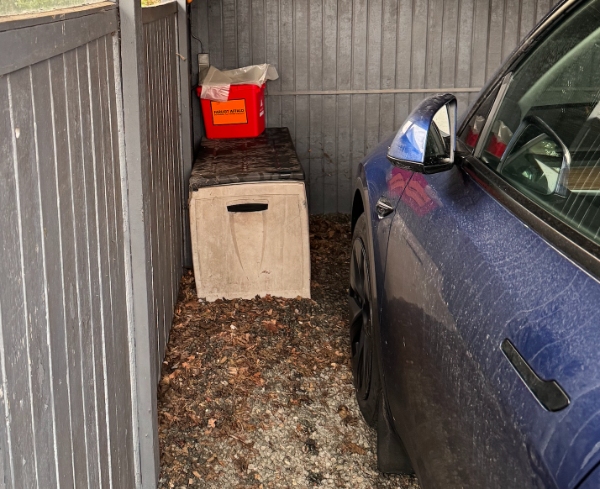 Hjælp til at smide 3 ting på genbrugspladsen