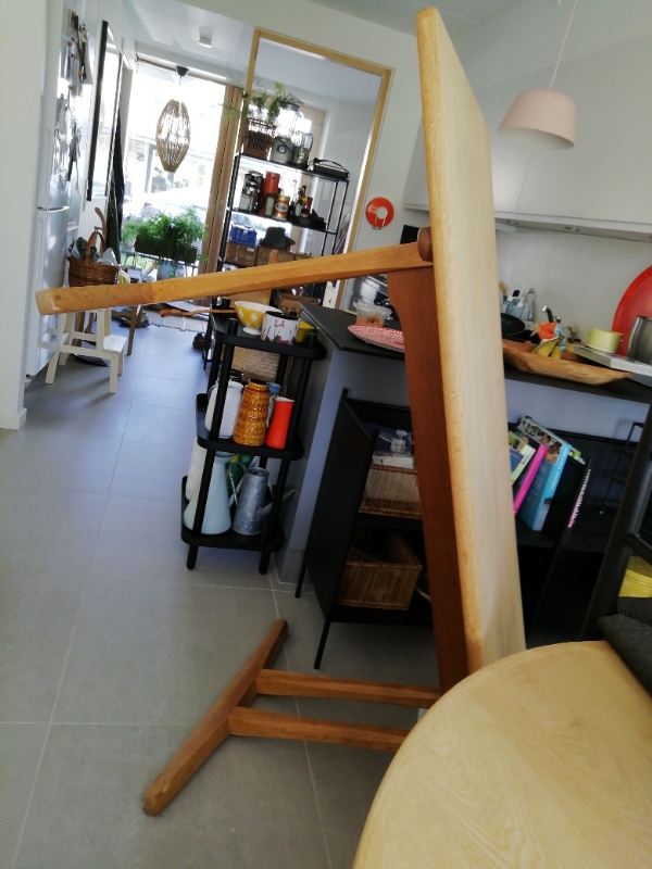 Nedtagning/ophængning af 3 lamper, ophængning af at stort maleri samt ophængning af kabel til anlæg