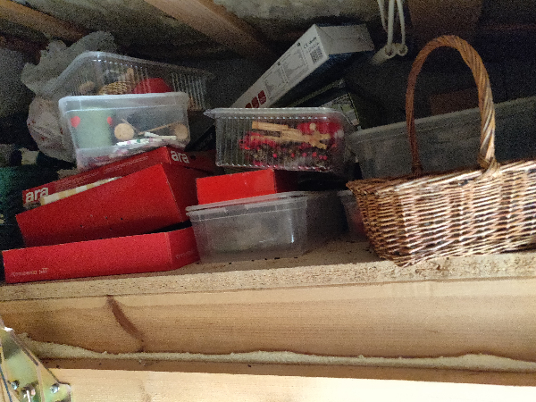 Ryddet et rækkehus. Alt skal væk. Slutrengøring herefter.