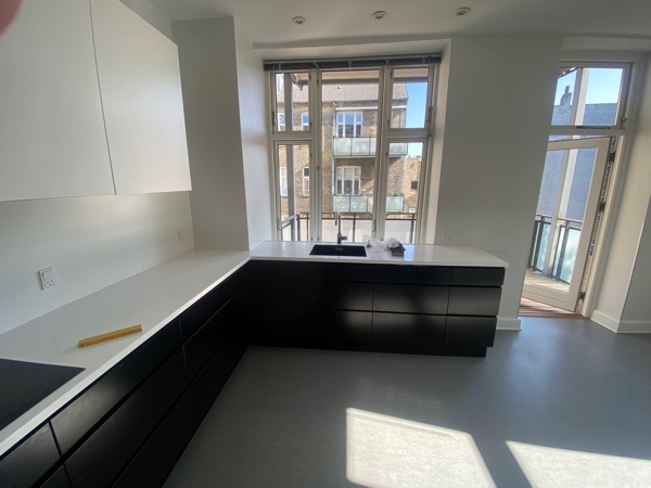 Sætte/bygge køkken op