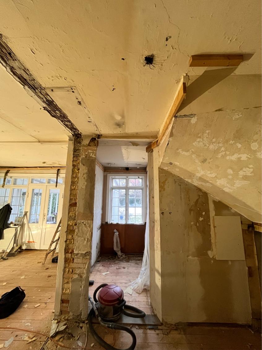 Opsætning af gipsloft m. 100 mm isolering