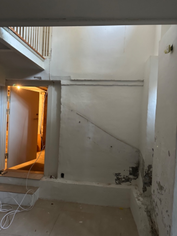 Montering af trappe og etablering af gulv