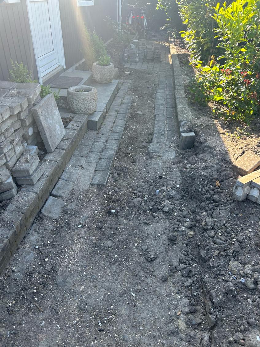 Reetablering af fliser efter kloakering