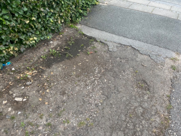 Opbrydning og udlægning af grus