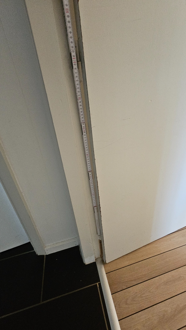 Udskiftning af 10 døre indvendigt i hus