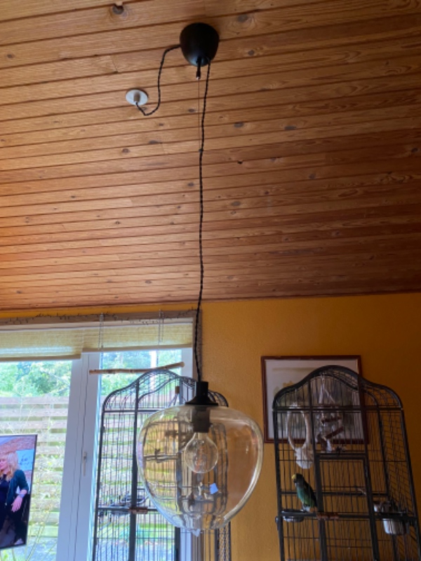 Hæng lamper op i loft