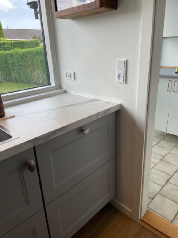 Fliseopsætning i køkken