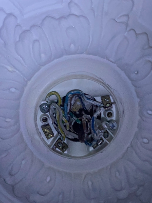 Opsætning af loftlampe