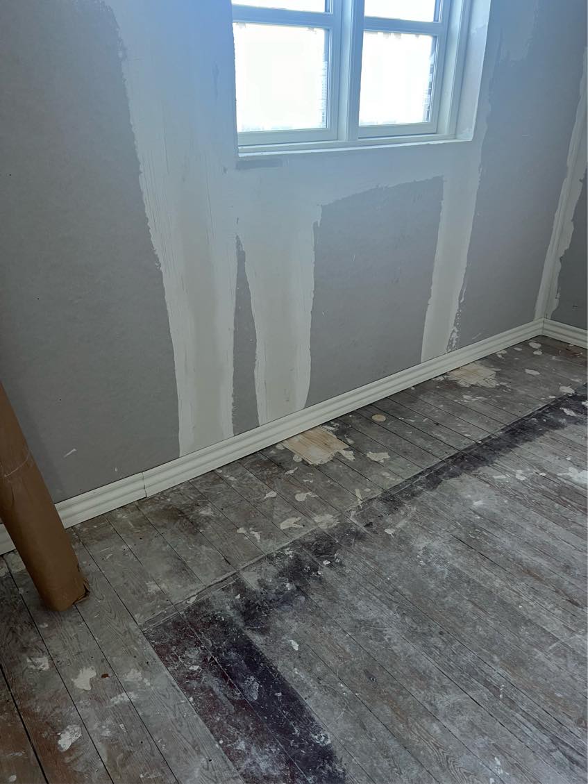 Afslibning og lakering af gulv