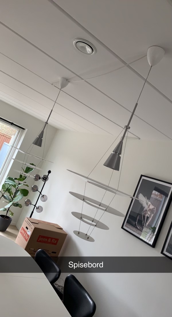 Opsætning af lamper , 7 stk væg/loft og 1 pendle i køkken og en i stue