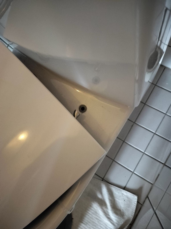 Toilet reparation og sædeudskiftning