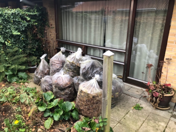 Bortskaffelse af haveaffald 15 sække