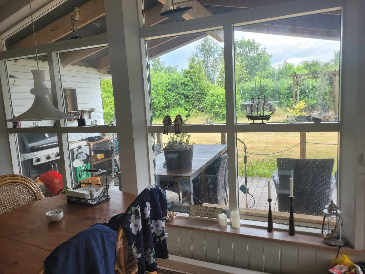 Vinduespudser til lille sommerhus