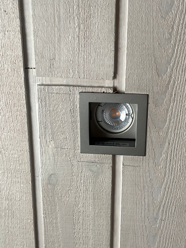 Skifte 13 eksisterende LED spots med driver til LED spots uden.