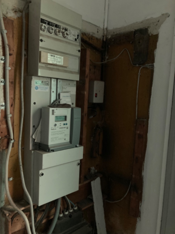 Dækket et elskab ( så et træskib hen over)