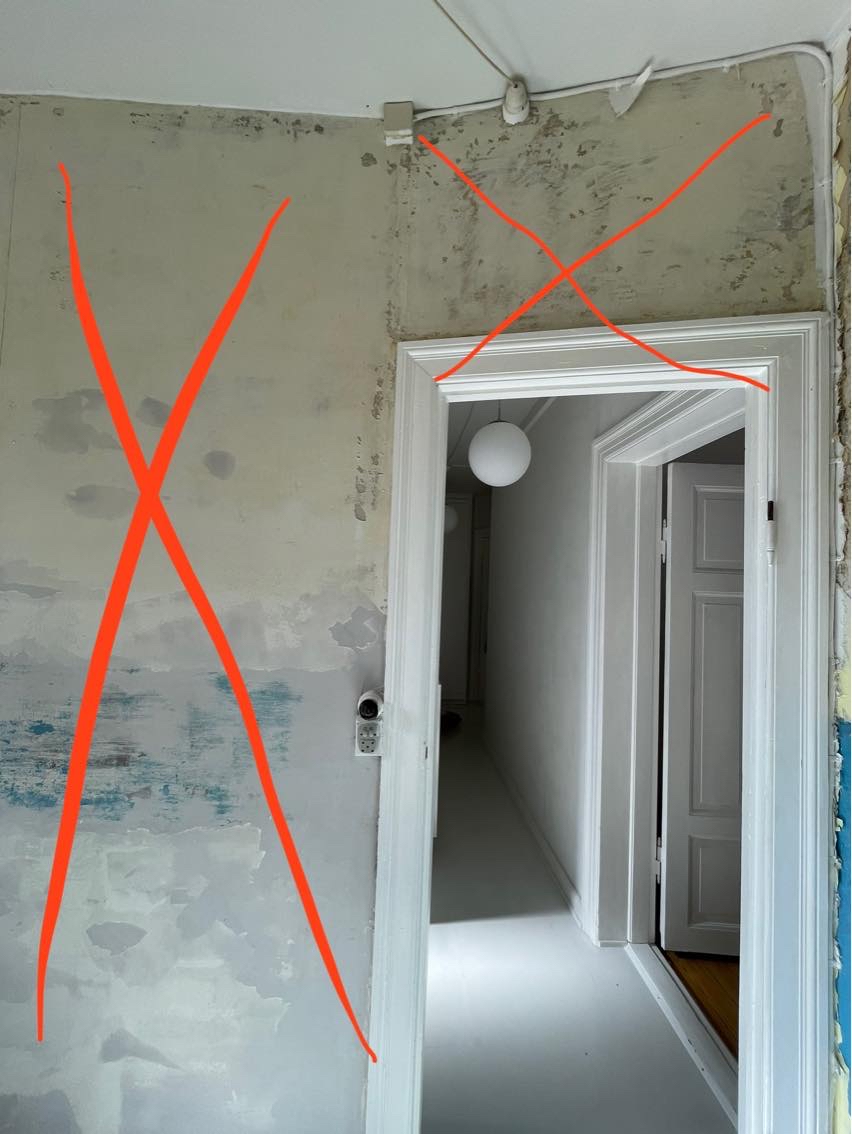 Nedrivning af væg (elektriker og tømre)