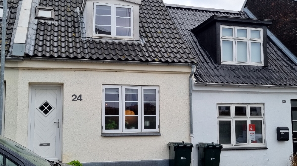 udskifte ruder i 3 stk. Velux GGL-9 til energiruder.