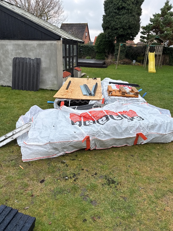 Bortskaffelse af eternit tagplader med mulig asbest