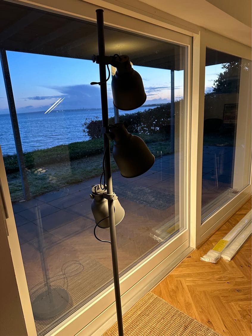 Montering af persienner, gardiner, greb mv.