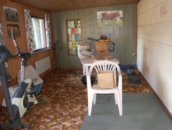 Skal have tømt rum og det skal køres væk