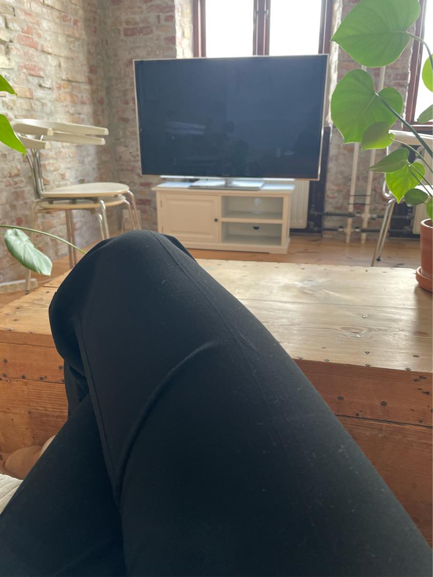 Køre tv og tvbord til storskrald