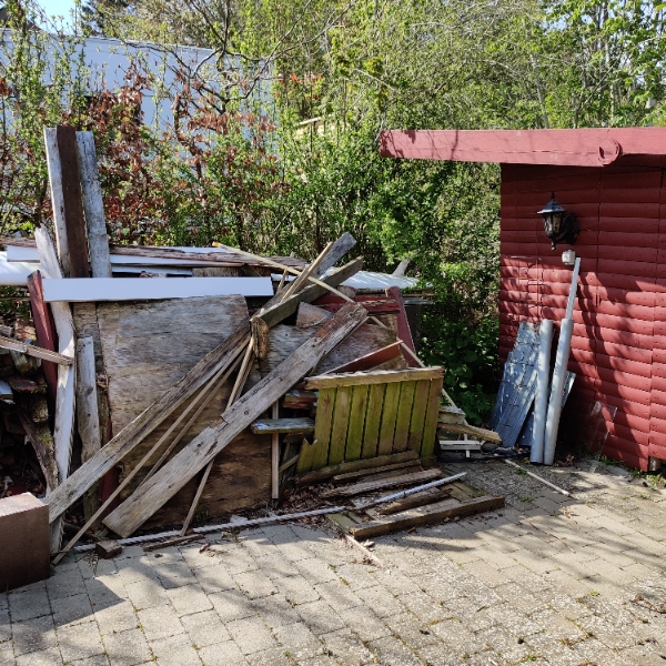 fjerne gammelt byggeaffald u/asbest, malet/umalet træ, flamingo, vinduer, glas, plasttagplader