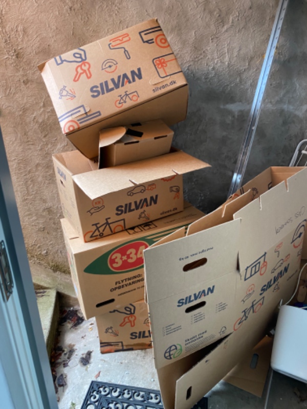 Kører på storskrald med en masse affald