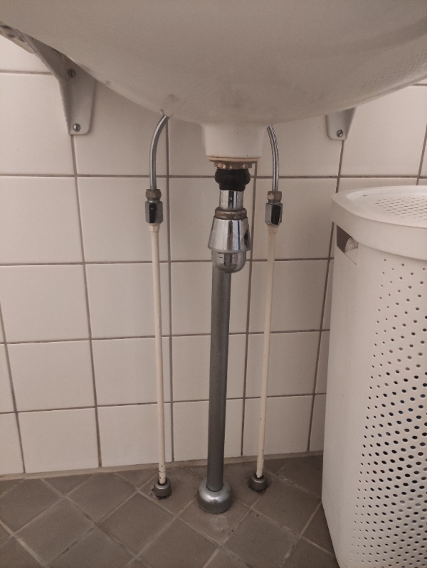 Skift toilet og håndvask